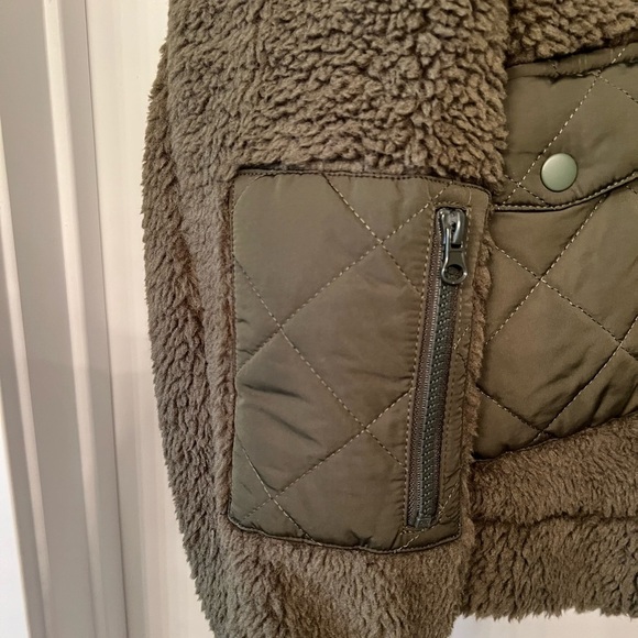 NWT Rails Womens Peyton Quilted Mixed Media Teddy Coat Jacket - Picture 8 of 11